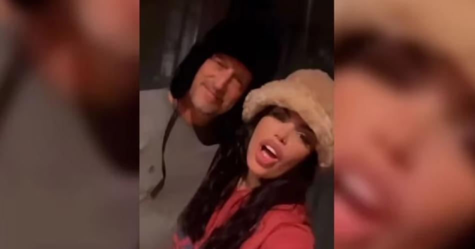 Mientras estaba de viaje Insaurralde firmoacute dos decretos- coacutemo lo hizo