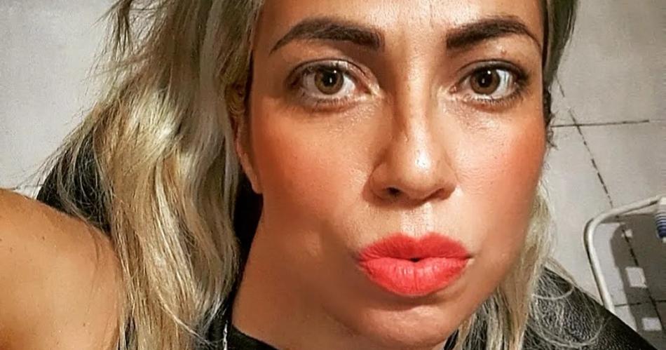 Escritora bandentildea presentaraacute Deshojando Margaritas en la Feria del Libro