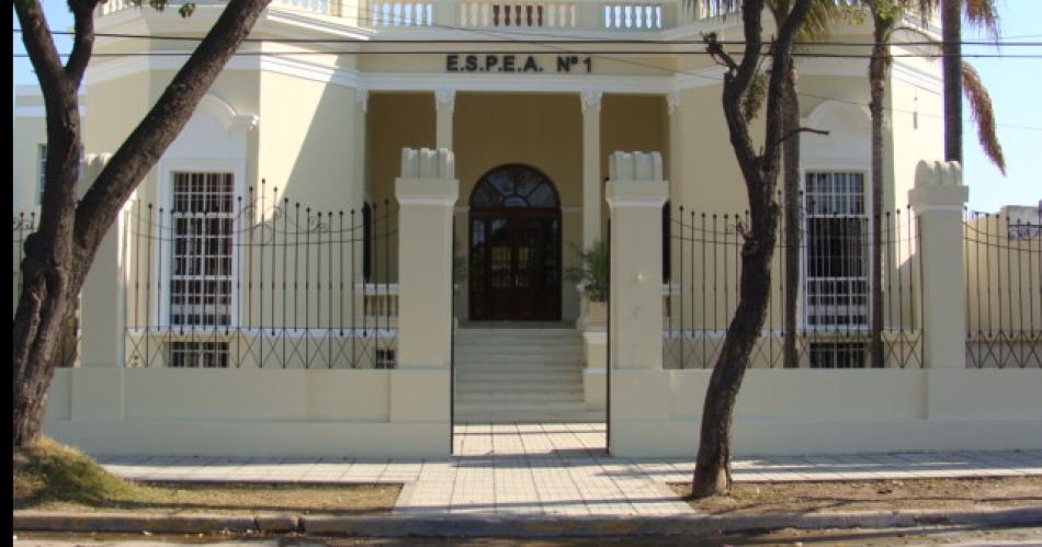 OPORTUNIDAD Destinado a estudiantes de carreras de m�sica y danza