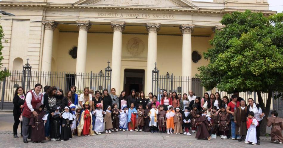 Alumnos del Colegio Franciscanas hicieron actividades por el proyecto Ser Santo ser Luz