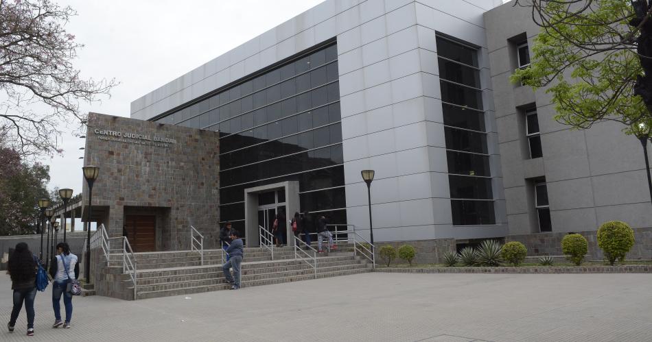 Fiscaliacutea apeloacute la libertad de dos supuestos narcos bandentildeos