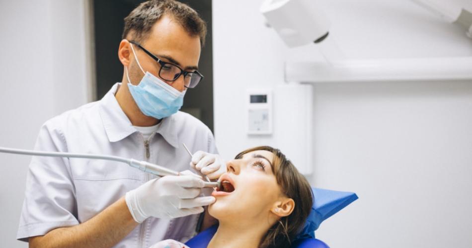 Dentistas cobraraacuten copagos a afiliados de prepagas y de ciertas obra sociales