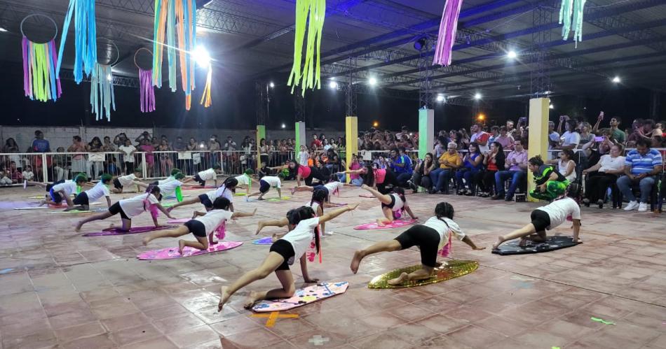 Brillaron con sus muestras los jardines municipales de Clodomira