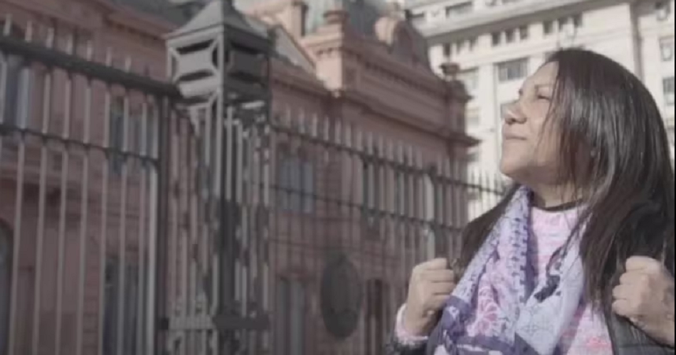 Asesinan de una puntildealada a una mujer trans y detienen a su pareja