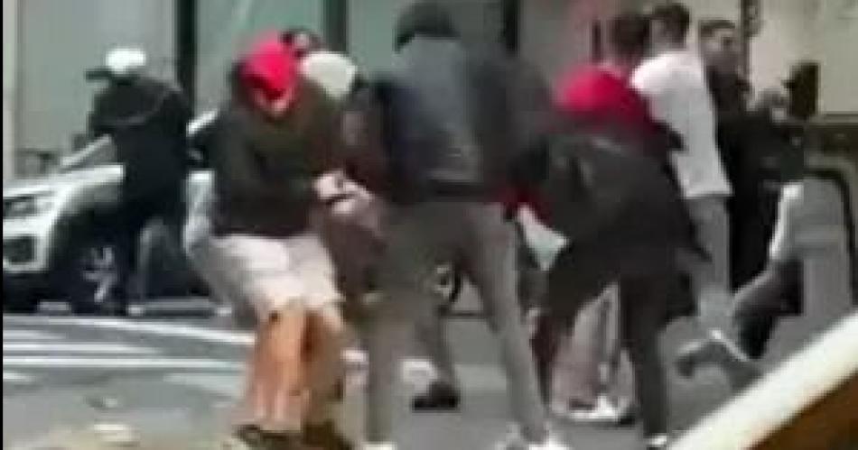 Un joven internado en terapia intensiva tras ser atacado por una patota