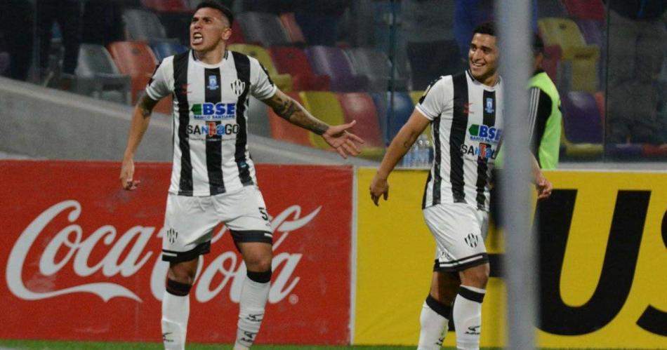 Central Coacuterdoba se jugaraacute el pase a cuartos el lunes 27