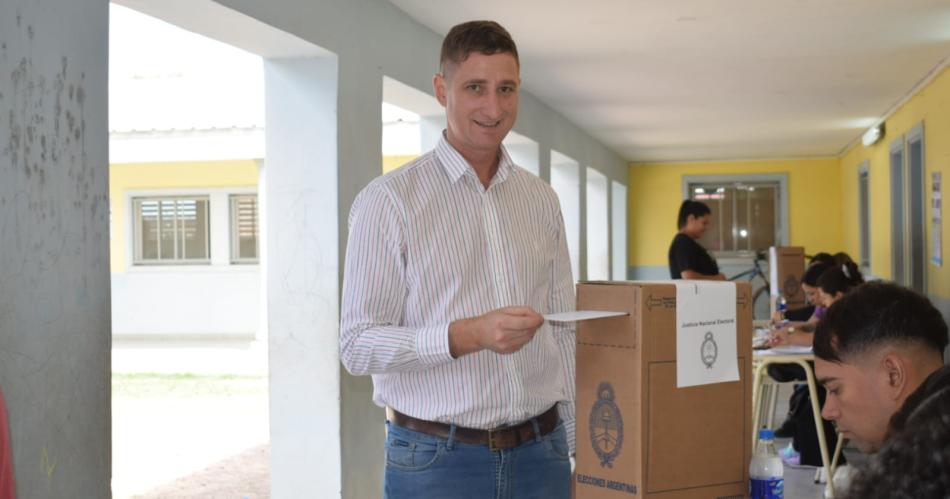 Votoacute el intendente Diego Ponti- Vine a votar con amor y con el corazoacuten lleno de esperanza