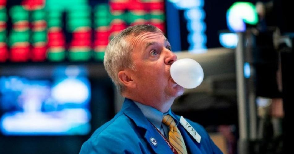 Tras el triunfo de Milei se disparan acciones y bonos que cotizan en Wall Street