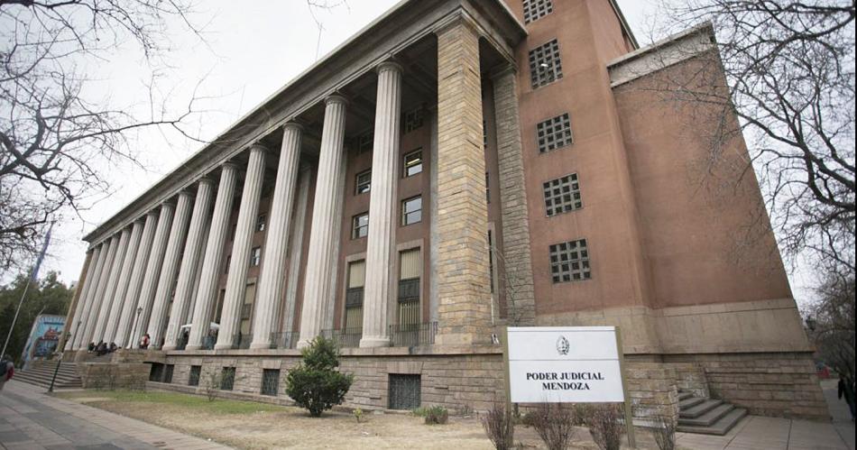 Imputaron por abuso sexual a dos futbolistas