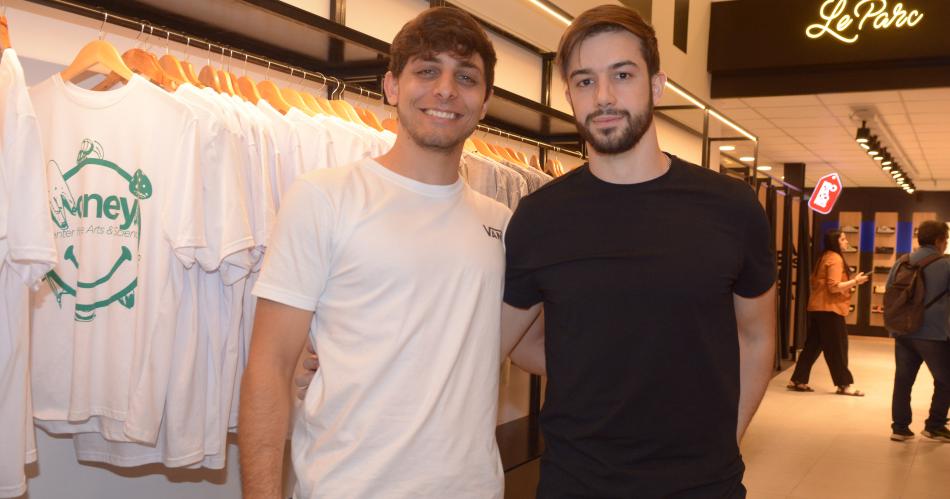 LE PARC OUTLET ABRIOacute SUS PUERTAS EN LA CIUDAD