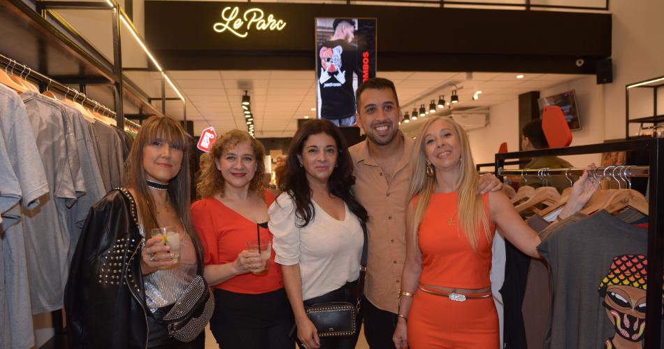 LE PARC OUTLET ABRIOacute SUS PUERTAS EN LA CIUDAD