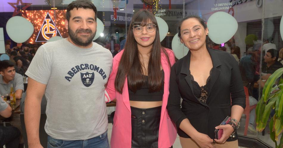 LA GALERIacuteA LEONARDO CELEBROacute SU 40deg ANIVERSARIO CON UNA CENA