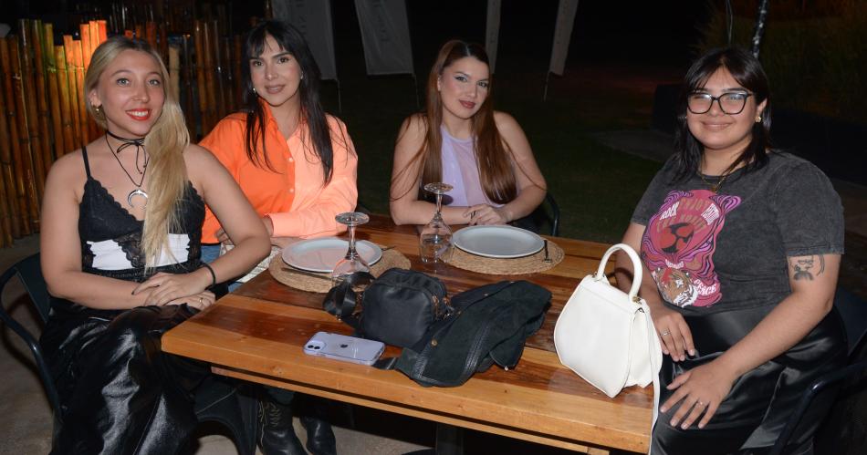 NOCHE DE MODA Y TENDENCIAS PARA EL VERANO CON STAFF MODELS