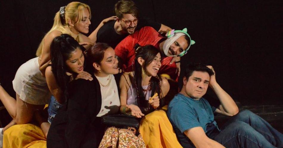 El Mundo de Aacutelex una nueva obra con actores locales