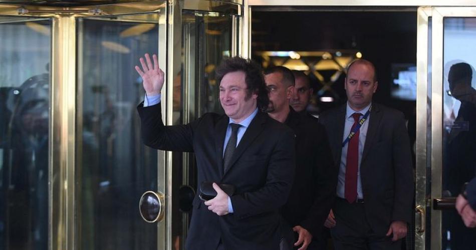 Javier Milei anuncioacute el cierre de la secretariacutea de Comercio