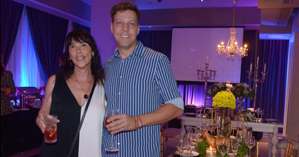 LA CADENA NH SE PRESENTOacute EN SOCIEDAD CON UNA CENA