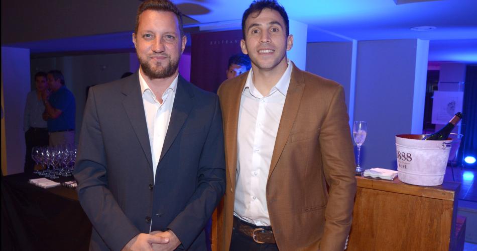 LA CADENA NH SE PRESENTOacute EN SOCIEDAD CON UNA CENA