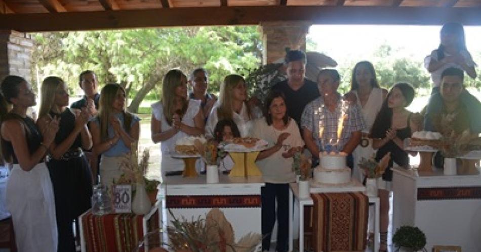 Salavina de fiesta- Mario Garnica el patriarca de Barrancas cumplioacute 80 antildeos