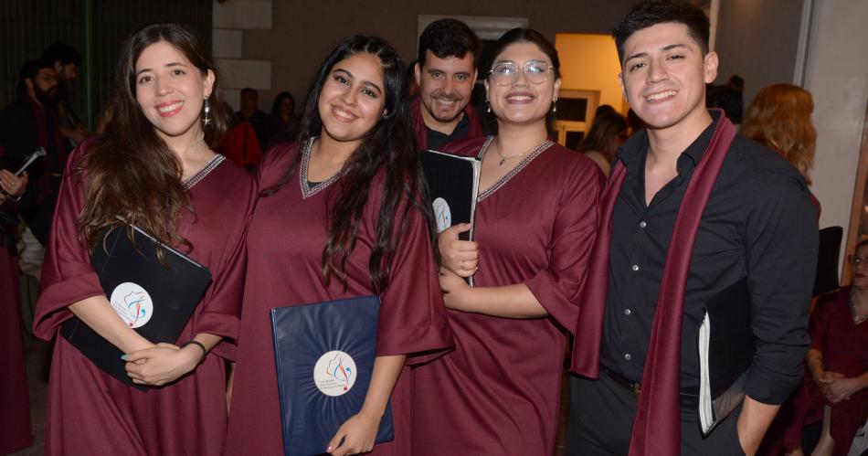 ENCUENTRO DE COROS EN LA VIEJA ESTACIOacuteN