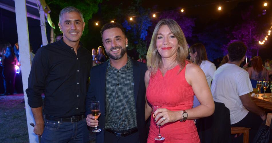 LOS MEacuteDICOS CELEBRARON SU DIacuteA CON UNA CENA