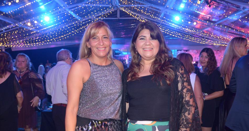 LOS MEacuteDICOS CELEBRARON SU DIacuteA CON UNA CENA