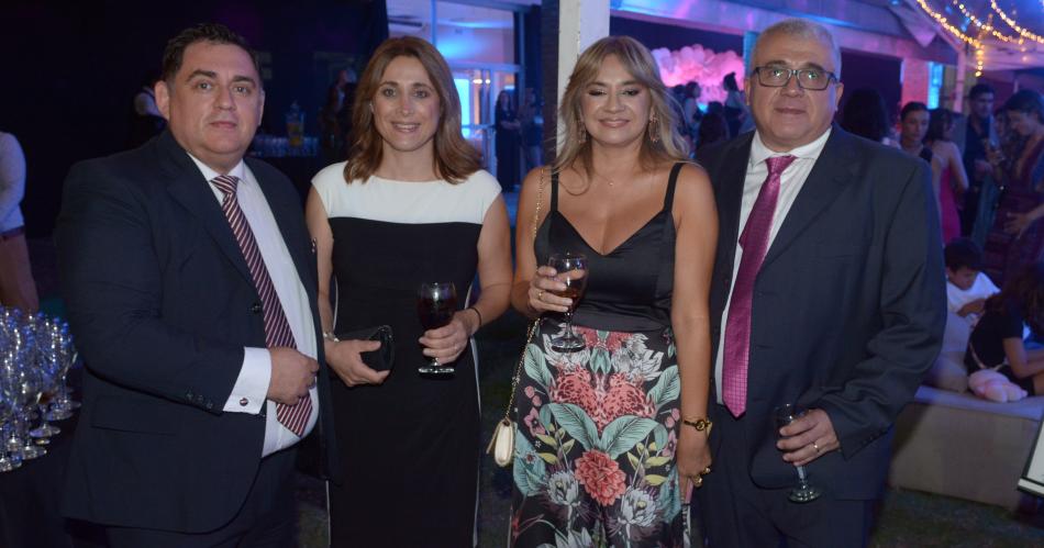 LOS MEacuteDICOS CELEBRARON SU DIacuteA CON UNA CENA