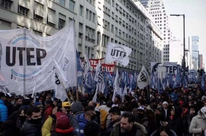 Organizaciones sociales advierten que har�n protestas en caso de que el gobierno de Javier Milei vaya a avanzar con ajuste de gastos (Foto- Facebook @utepargentina)
