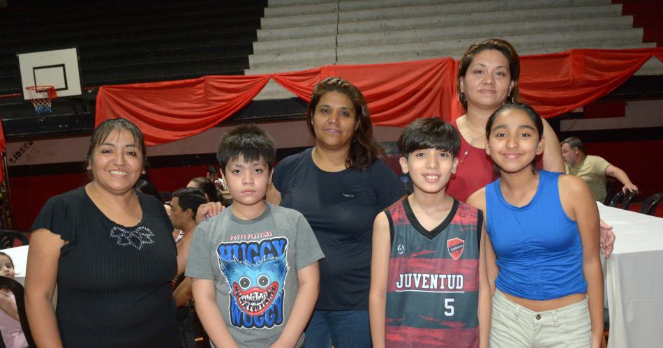 EL CLUB JUVENTUD ESTUVO DE FESTEJO