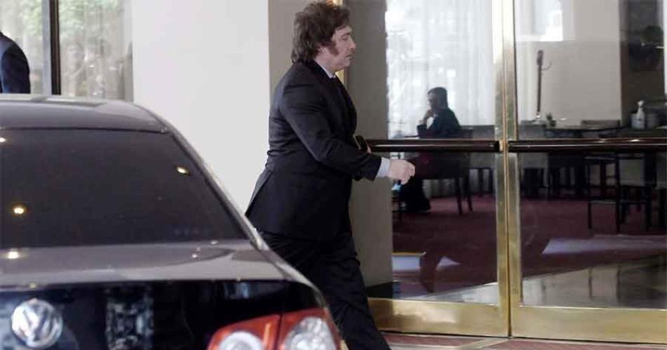 El Presidente electo se reuacutene con integrantes de su futuro gobierno en el hotel Libertador