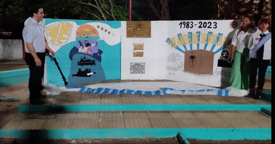 Emotivo acto de puesta en valor de la Plaza Malvinas Argentinas