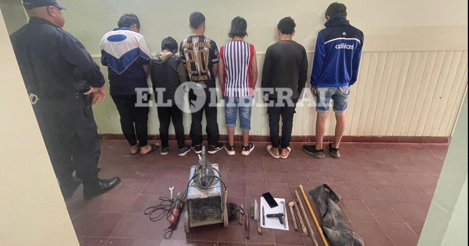 Seis detenidos por portacioacuten ilegiacutetima de armas tras viralizacioacuten de un video