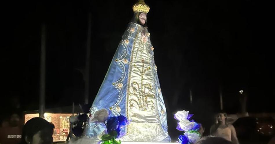 Celebracioacuten y Procesioacuten por las calles de San Pedro de Colalao organizada por los pobladores