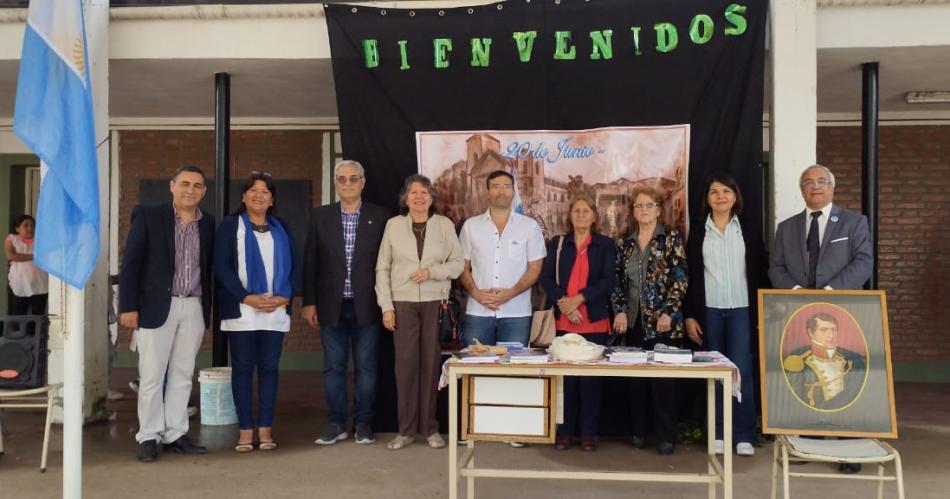 Belgranianos entregaron varias donaciones a escuelas de Villa Robles