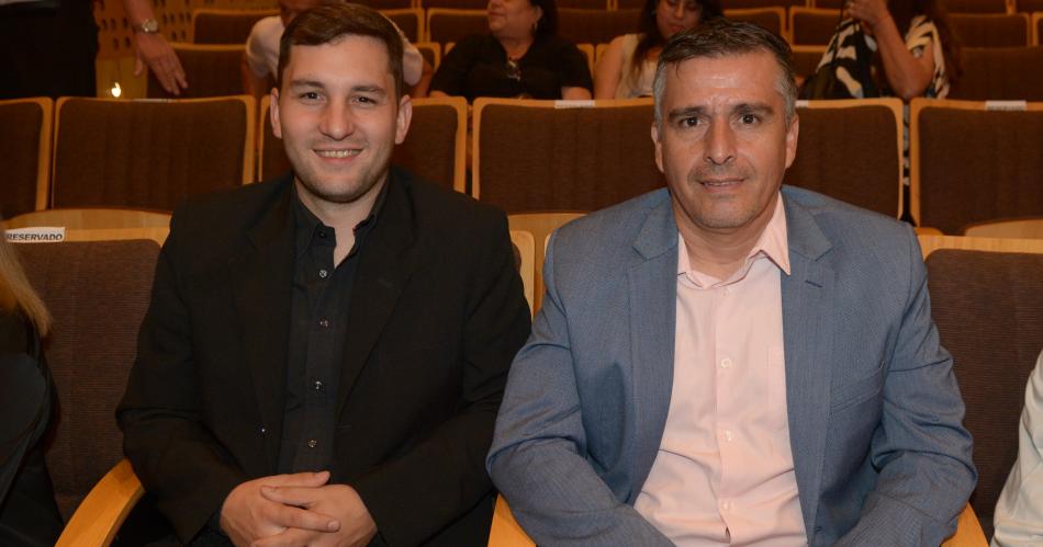 EL CYAC ENTREGOacute LOS PREMIOS CHANGUITOS A SANTIAGUENtildeOS DESTACADOS