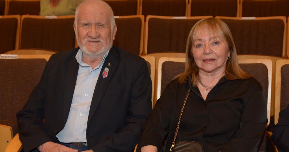 EL CYAC ENTREGOacute LOS PREMIOS CHANGUITOS A SANTIAGUENtildeOS DESTACADOS