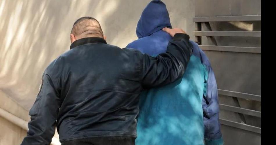 INDAGATORIA- Gonzlez Navarro abandona la Fiscalía tras la declaración de imputado