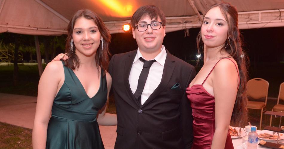 EGRESADOS DEL INSTITUTO SAN PEDRO NOLASCO