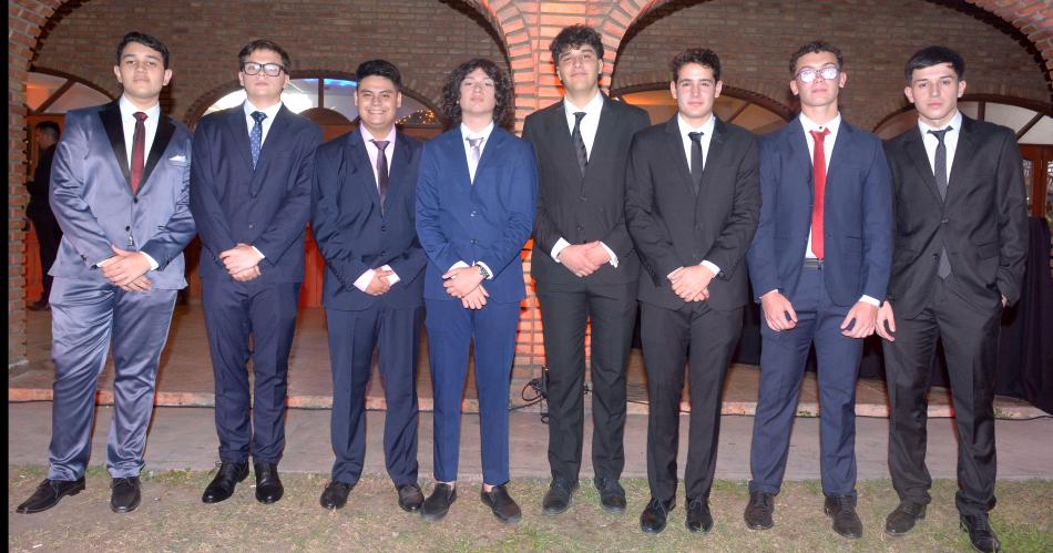 NOCHE DE EGRESO DEL COLEGIO HERMANO HERMAS 