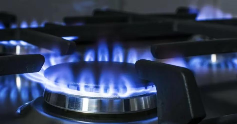 Distribuidoras de gas solicitan un aumento miacutenimo de 350-en-porciento-- miraacute desde cuaacutendo