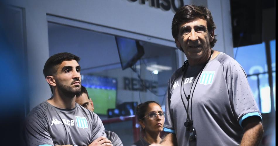 Gustavo Costas encabezó la primera prctica de Racing en este año con dos caras nuevas y sin algunos referentes