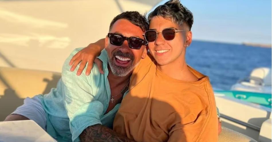 Pocho Lavezzi junto a su hijo Tom�s