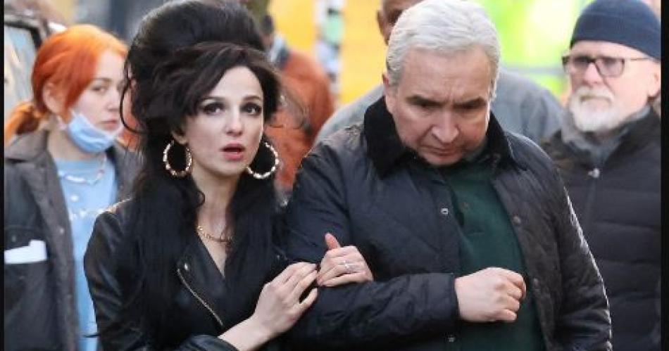 La peliacutecula de Amy Winehouse viralizoacute su primer traacuteiler