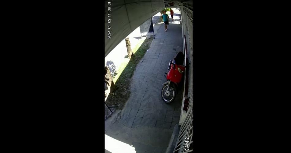 Video del robo a una abogada- Estaban drogados quizaacute