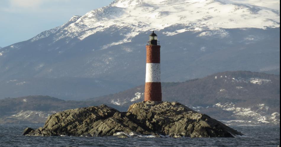 Les Eclaireurs el falso faro del Fin del Mundo cumple 105 antildeos