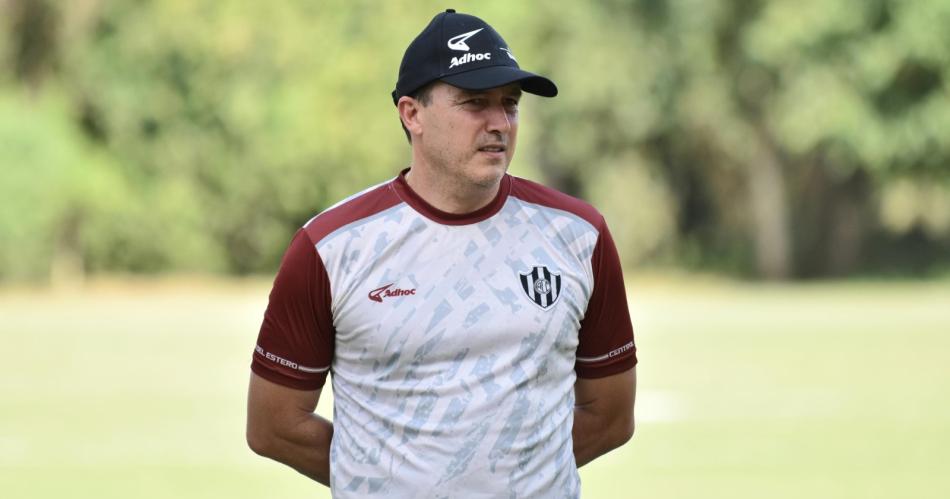 Abel Balbo prepara un equipo dinaacutemico y versaacutetil para el debut de mantildeana