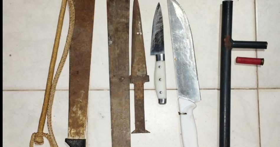 Allanamiento por abigeato- secuestran cuchillos y tumberas