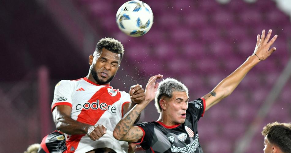 River aprovechoacute las chances que tuvo y alcanzoacute su primera victoria en Lanuacutes