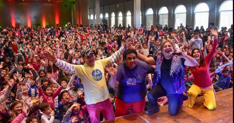 Los artistas locales se expresan en el Patio del Indio Froilaacuten