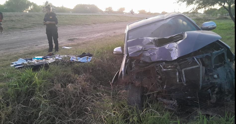 PERICIAS- La unidad de Kemel terminó en la banquina El conductor todavía permanece internado