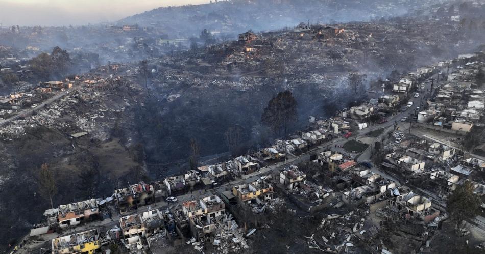 Maacutes de 50 muertos por incendios forestales en el centro de Chile